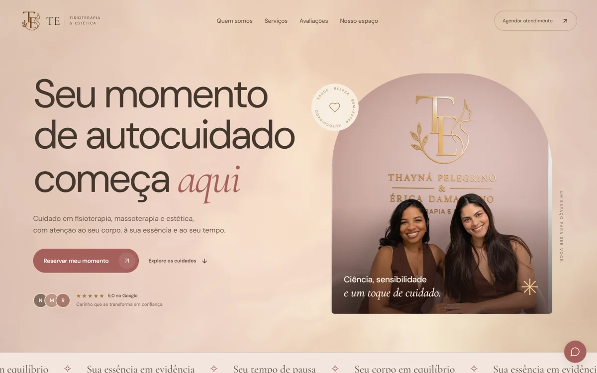 Página inicial da TE Fisioterapia e Estética, com fotografia das fundadoras e identidade em tons rosados